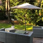 Reetdach 1300qm Privatgrundstueck Bootssteg Sauna Templin Luebbesee Uckermark Erholung Pur Seenplatte Dom wakacyjny *