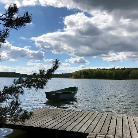 Reetdach 1300qm Privatgrundstueck Bootssteg Sauna Templin Luebbesee Uckermark Erholung Pur Seenplatte Дом отдыха