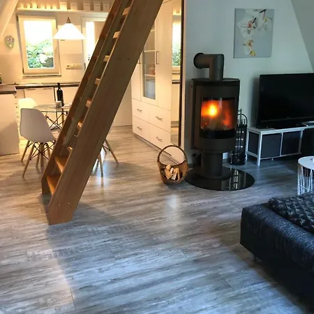 Reetdach 1300qm Privatgrundstueck Bootssteg Sauna Templin Luebbesee Uckermark Erholung Pur Seenplatte Дом отдыха