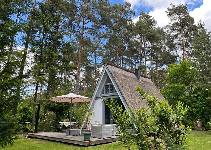 Ferienhaus Reetdach 1300qm Privatgrundstück Bootssteg Sauna Templin Lübbesee Uckermark Erholung Pur Seenplatte